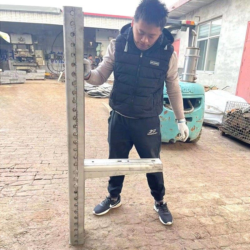 热销配电输电设备槽式大托盘式跨距式桥架 不锈钢电缆支架