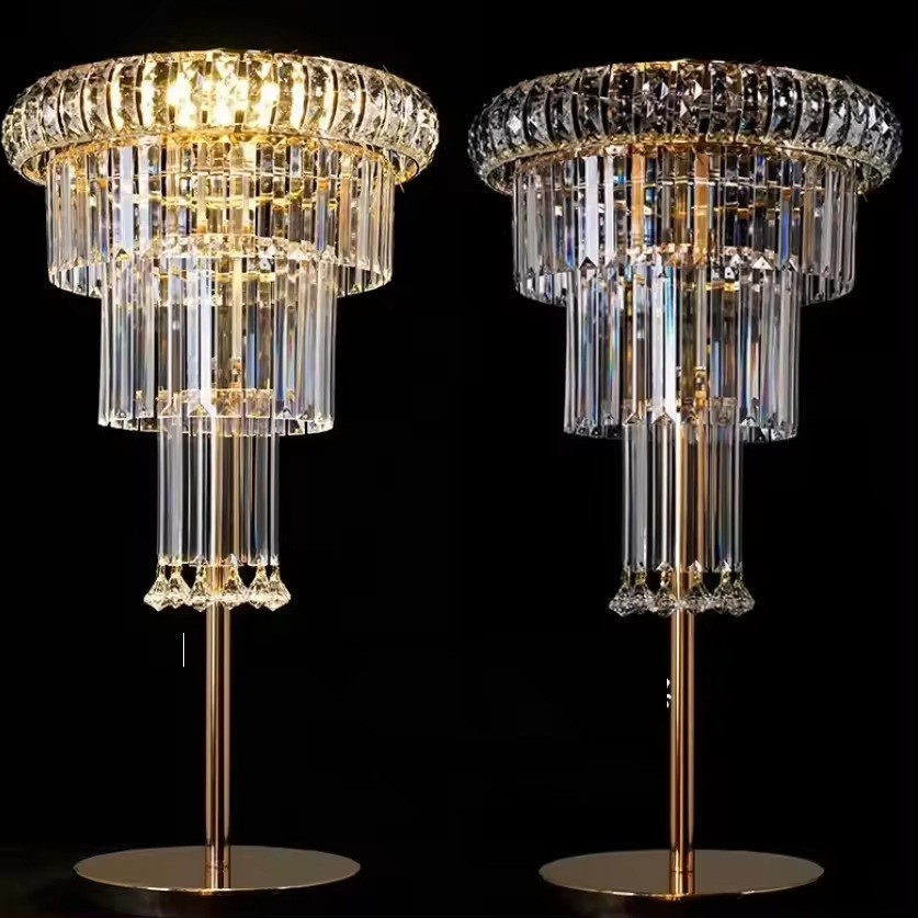 婚庆欧式水晶桌花器主桌婚礼堂道具铁艺架子装饰品新款亚克力摆件