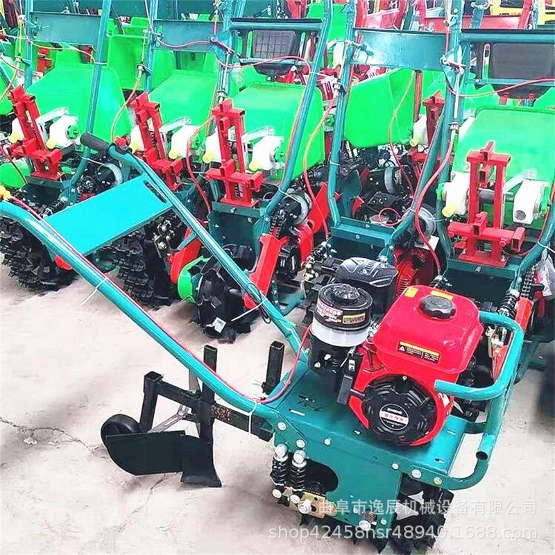 热销现货供应多功能耕耘耘播机大豆花生链轨式精播机菜园轮式除草