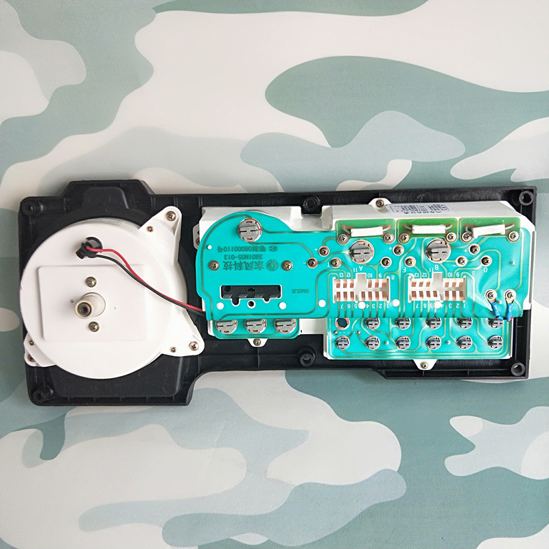 热销eq1118ga/eq1141/5118驾驶室组合仪表仪表盘仪表盘3801n05-01