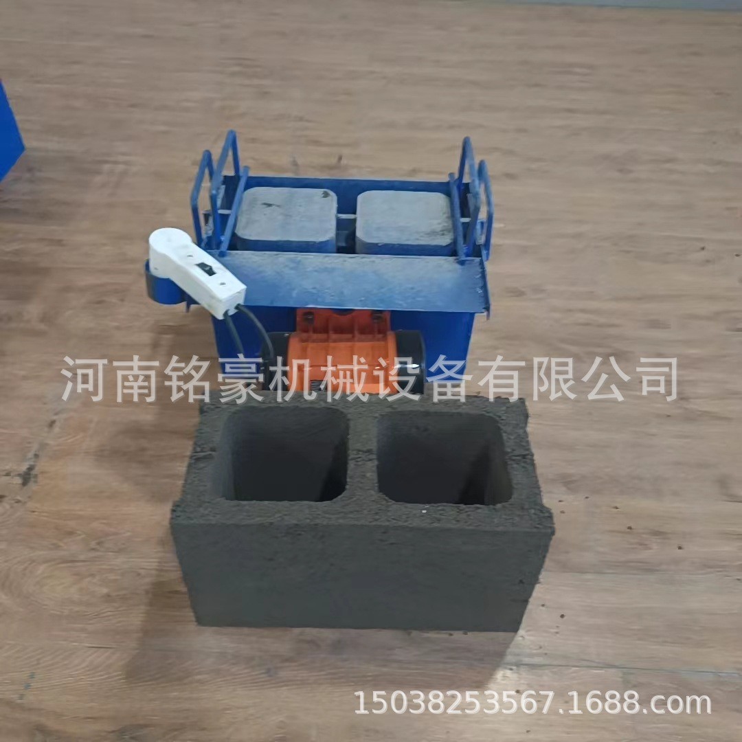 热销出口空心砖机小型水泥制砖机单相电免烧压砖机打砖机砌块成型