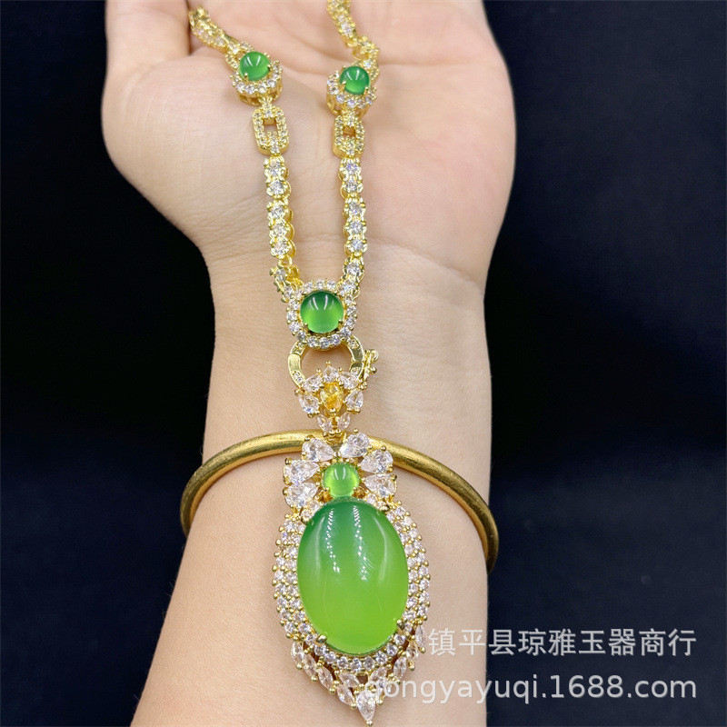 玛瑙玉石冰种绿玉髓吊坠项链女富绿绿帝王贵阳豪华镶嵌款蛋面吊坠