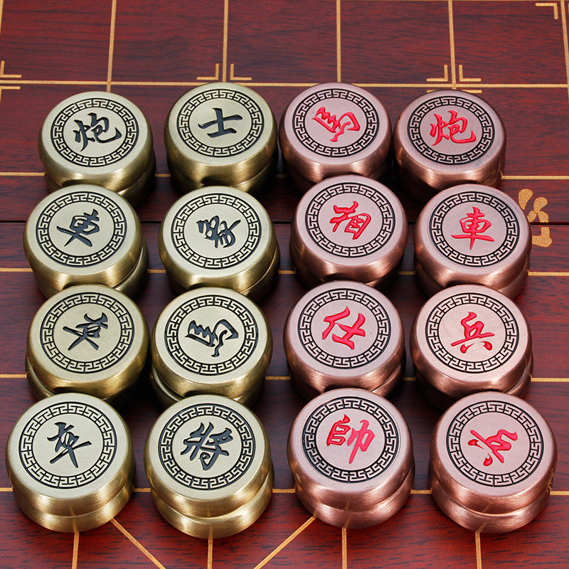 中国象棋革铜皮棋盘大号高颜值礼品摆件高档磁吸新款折叠金属象棋