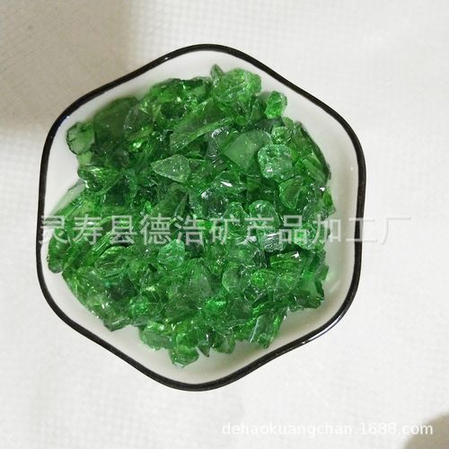 热销目玻璃砂地坪水磨石透明玻璃块喷砂磨料用16-30海蓝玻璃碎