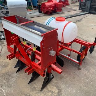 宏鑫2行膜上打孔玉米点播机 双垄四行玉米精播机 起垄施肥覆膜机