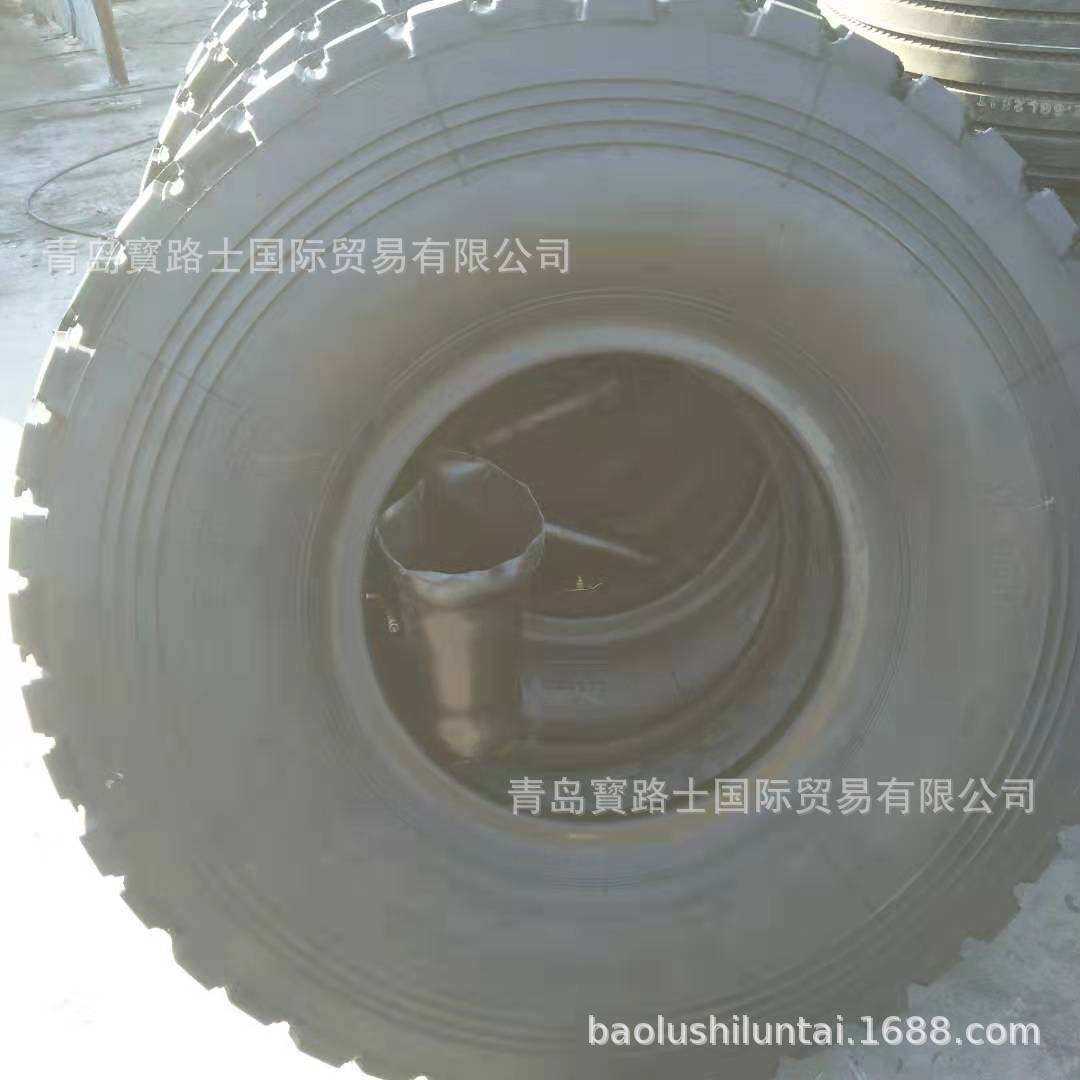 热销载重卡车轮胎13.00r20子午线轮胎越野块花