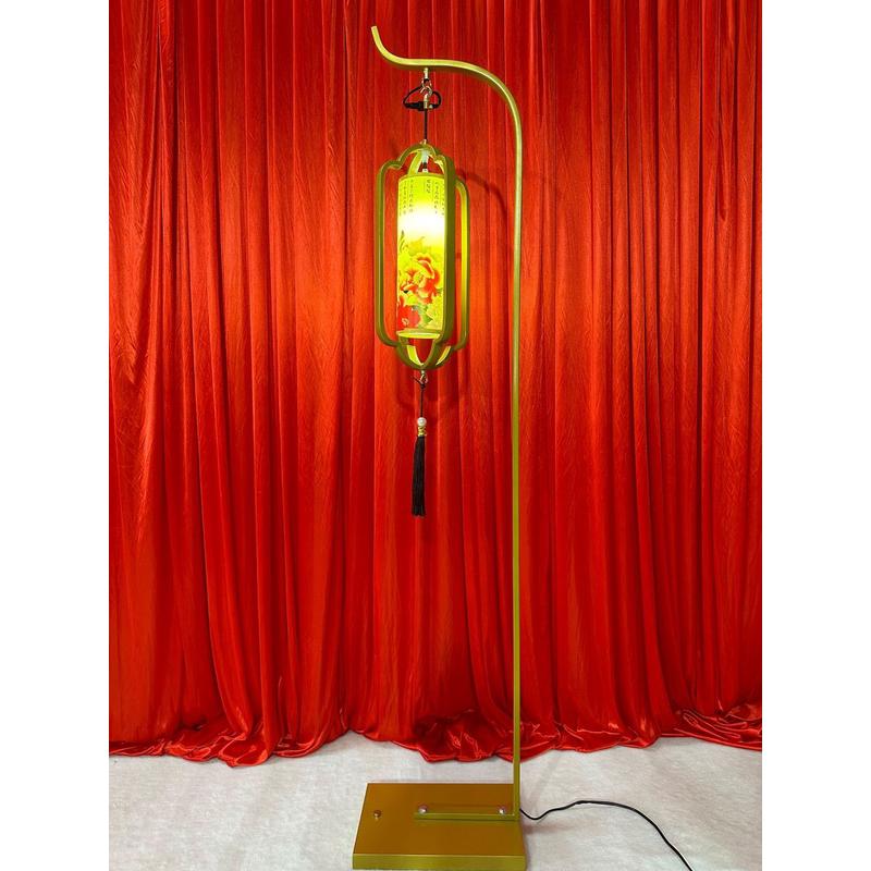 婚庆布置氛围工艺品宫灯灯光婚礼路引汉唐仿古铁艺落地灯摆件装饰