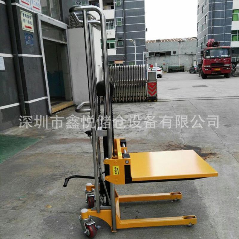 热销400kg迷你轻型手动堆高车脚踏式工位轻型车液压升降叉车升降