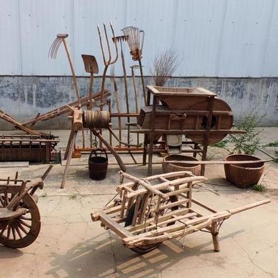 老旧农具农耕木耙木犁独轮手推车风车农村民俗怀旧老物件摆件道具