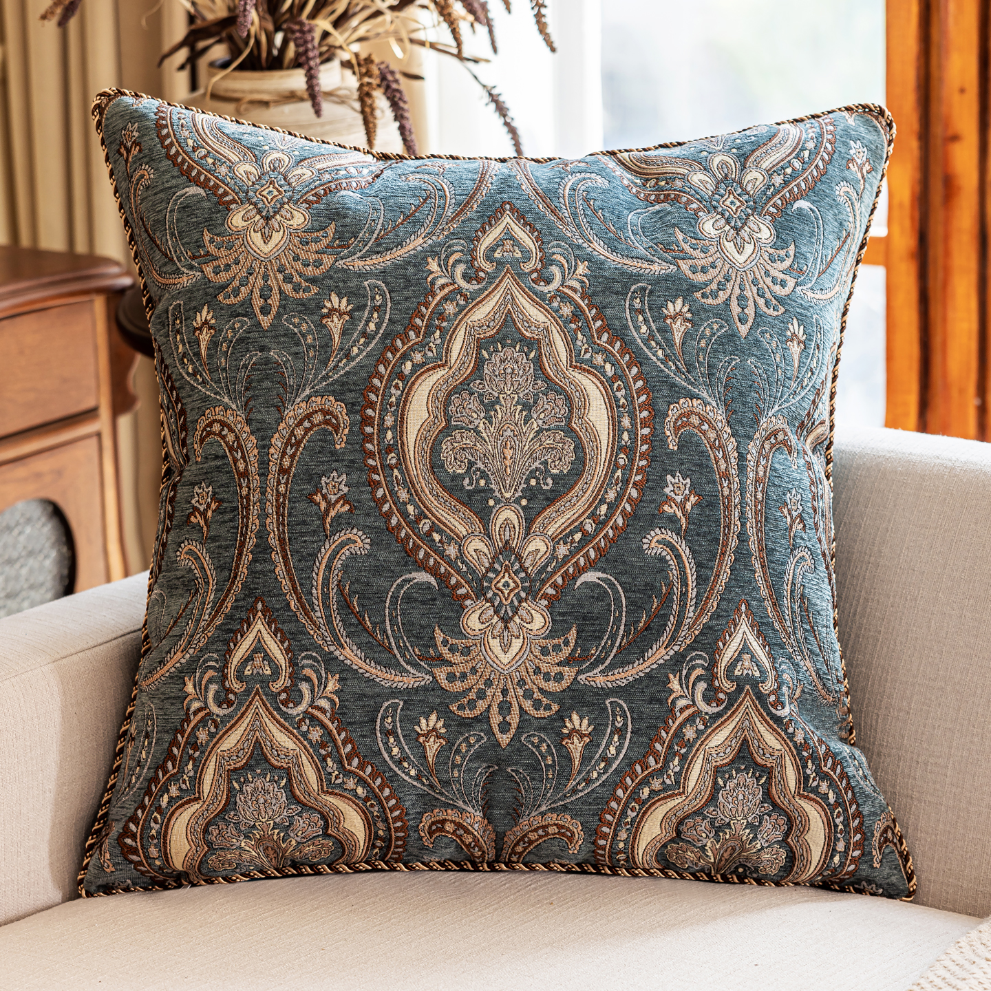 高端沙发抱枕椅子靠垫床头靠枕