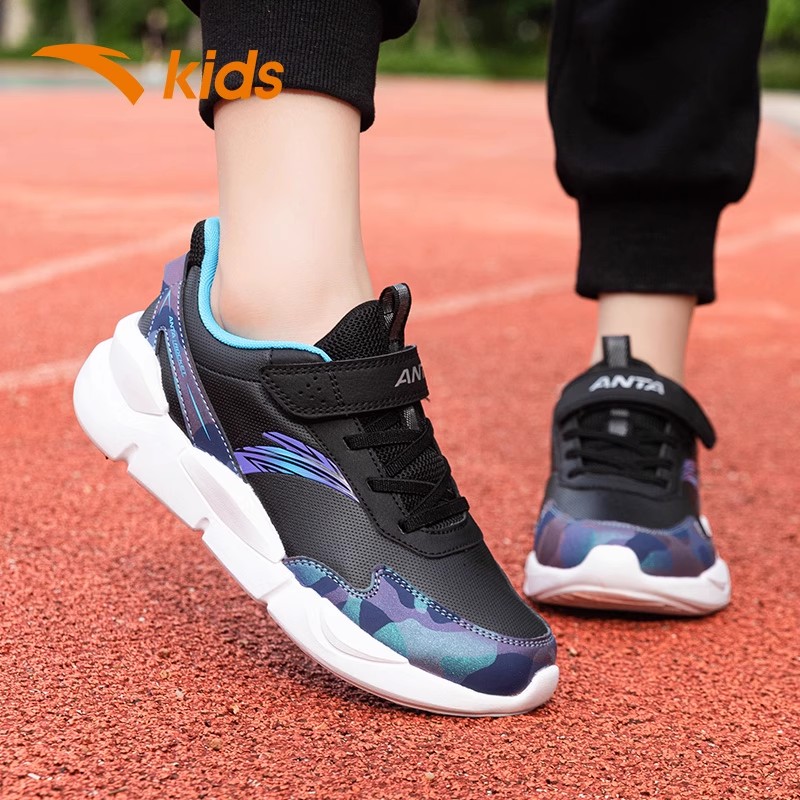 安踏防水皮面男童跑鞋运动鞋