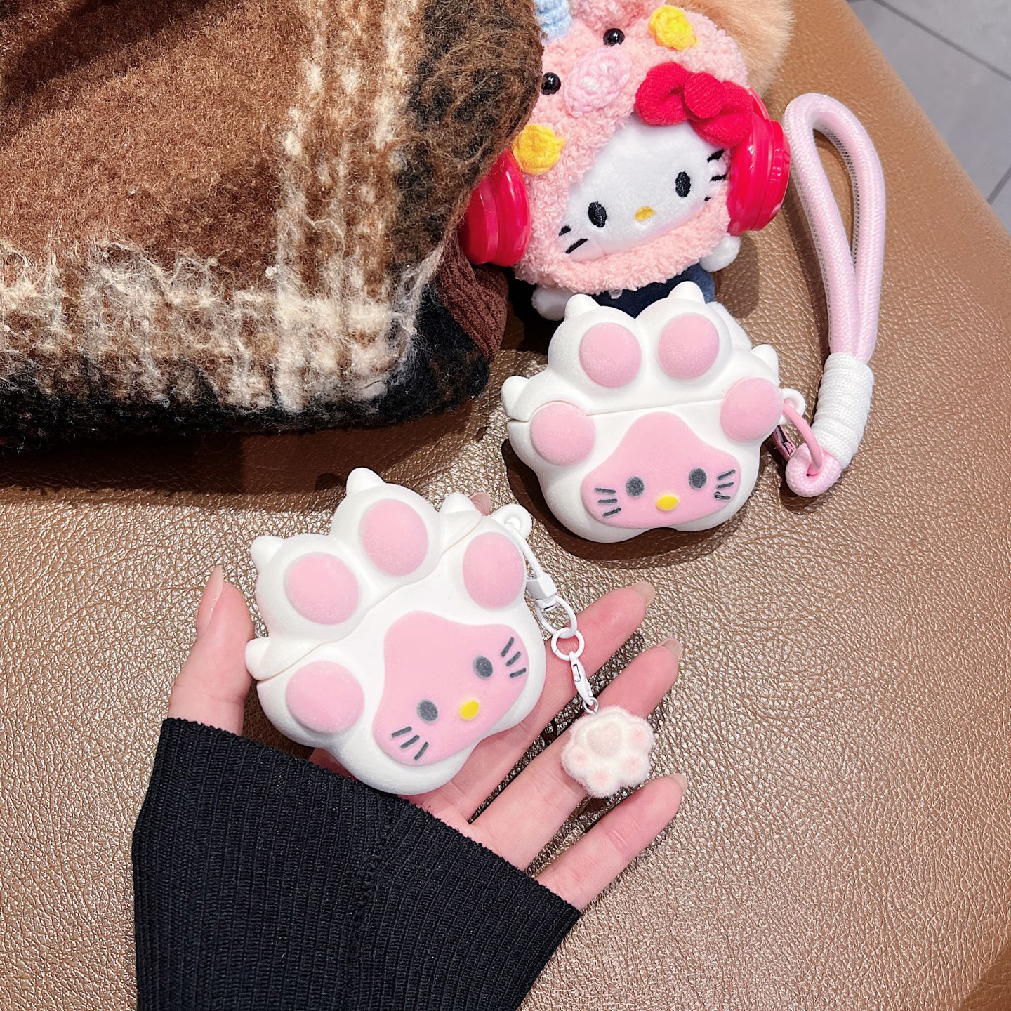 植绒hellokitty猫爪适用airpodspro3代保护套苹果airpods4耳机壳硅胶新三代pro一二代软壳防摔苹果4代pro3女