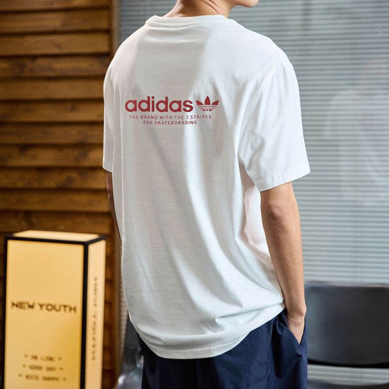 阿迪达斯三叶草白色T恤男