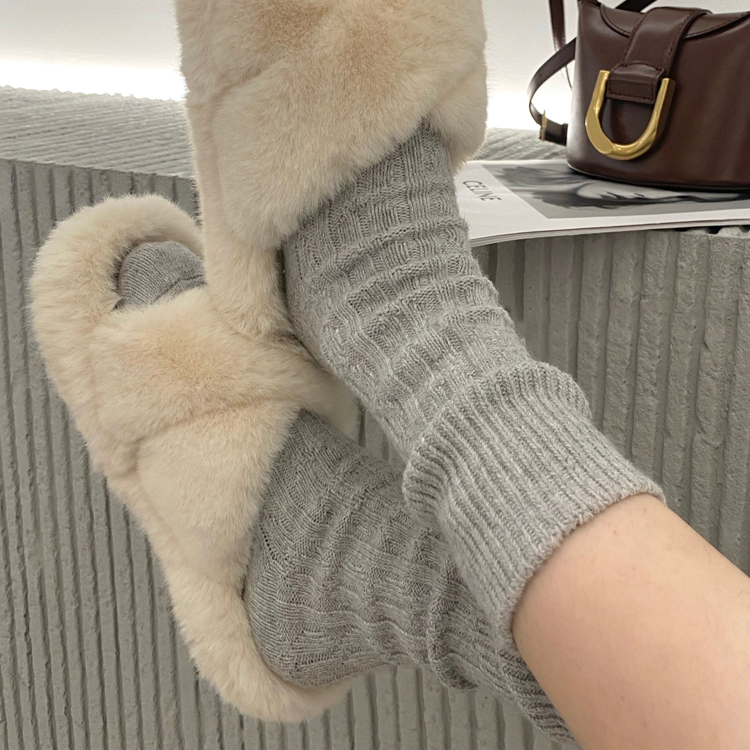 袜子女款秋冬灰色中筒袜羊毛加厚保暖复古韩系堆堆袜女春秋长筒袜