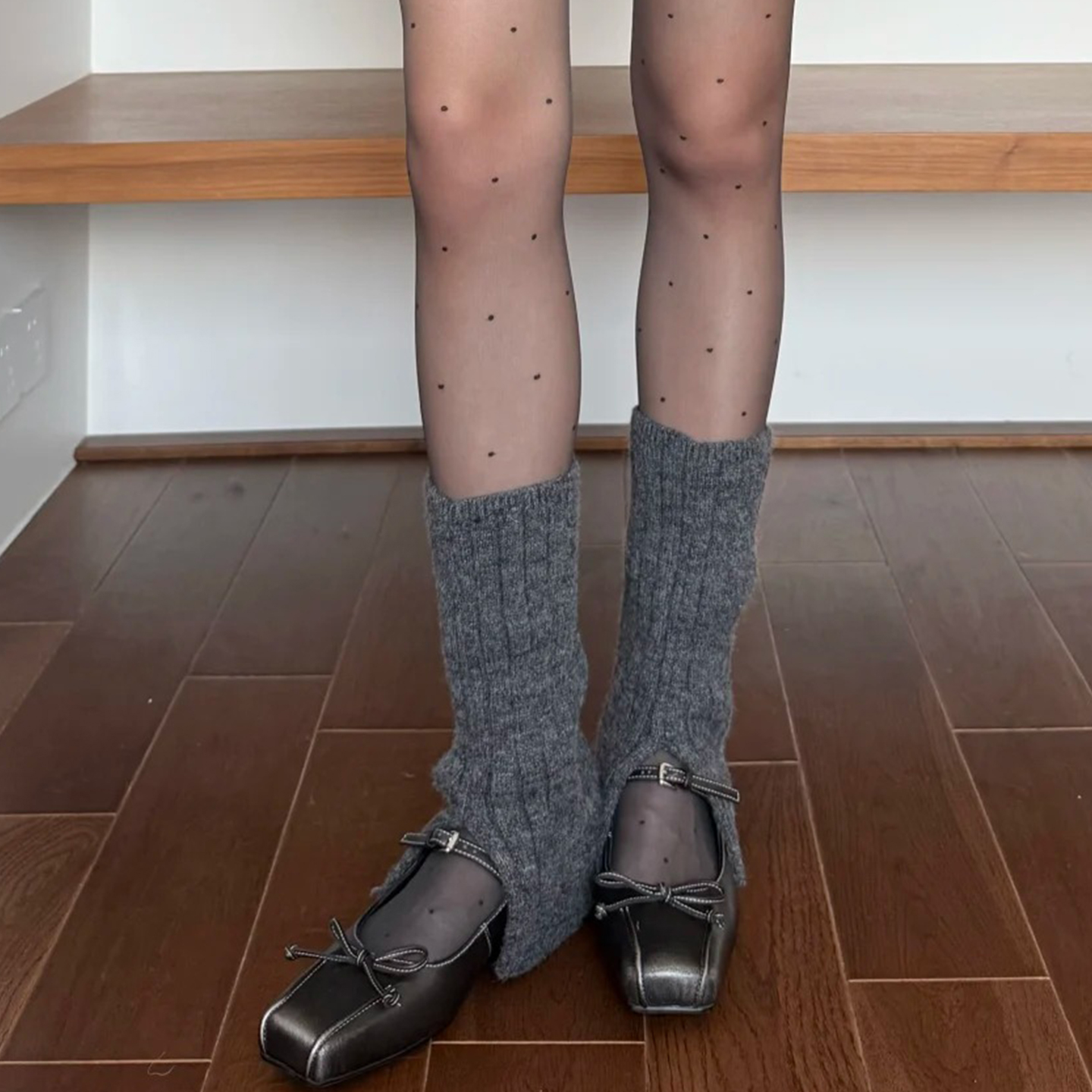 灰色袜套堆堆袜女搭配小皮鞋波点