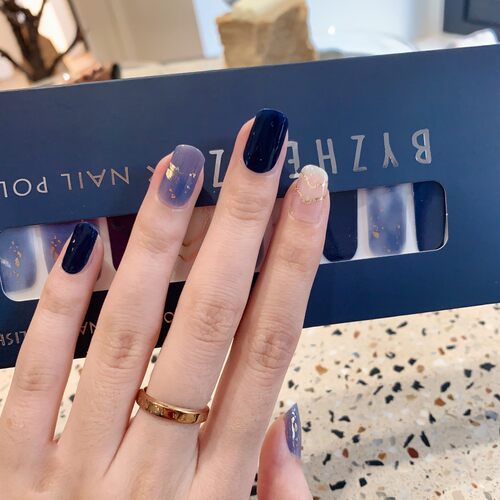 BYZHENZI STORE 【深海山丘】藏蓝色显白持久贴纸甲油膜