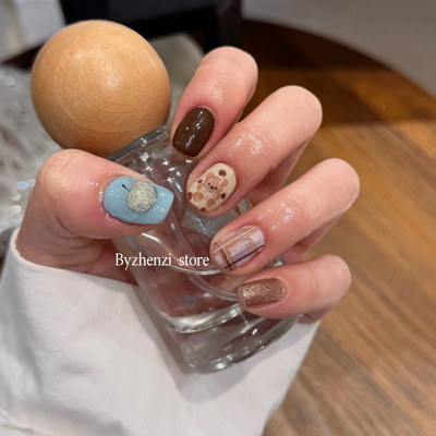 BYZHENZI STORE【我小熊呢？】防水2周格纹显白苹果美甲贴持久