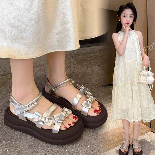 2026夏季女童软底公主凉鞋新款
