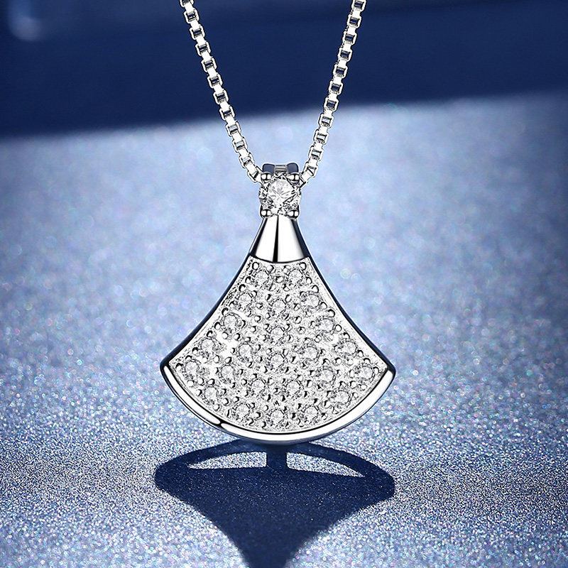 诗美洛正品莫桑石项链女纯银小裙子感轻奢时尚日韩简约百搭锁骨