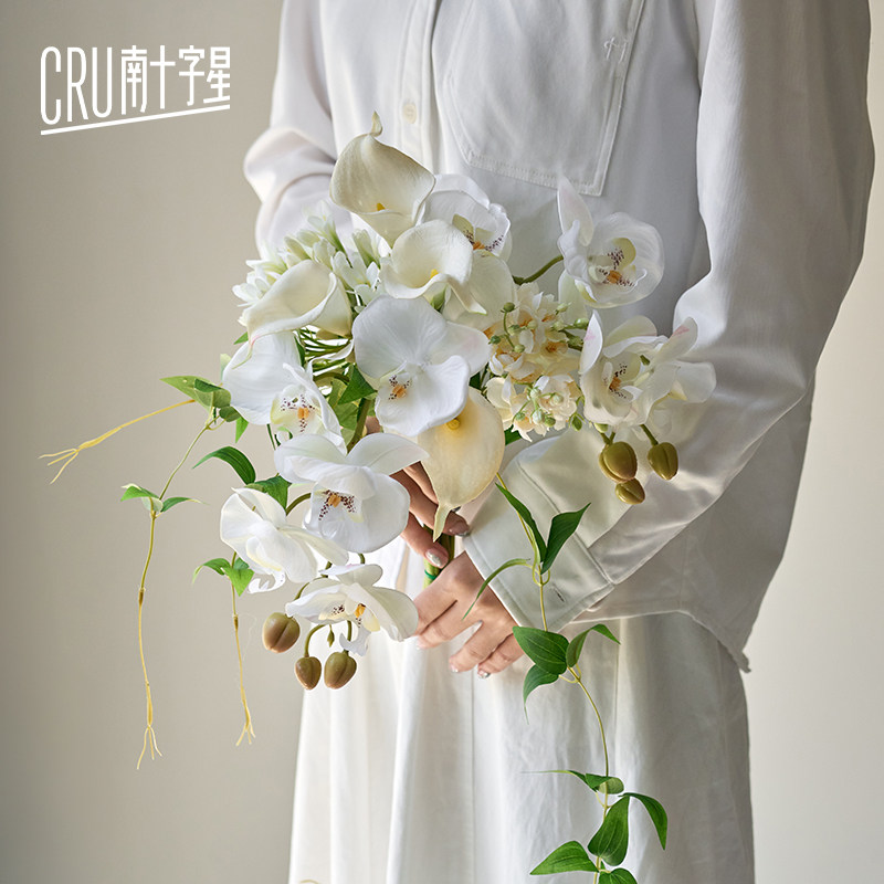 森系简约高级感逼真领证手捧花婚礼新娘装饰伴娘捧花婚庆摄影道具