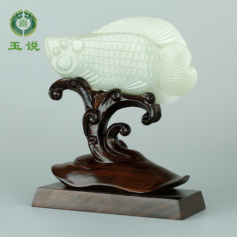 和田玉金龙鱼摆件男款青白