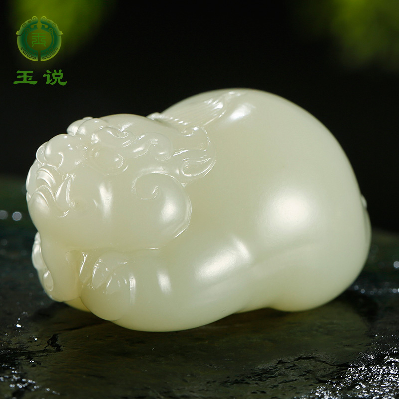 和田玉貔貅吊坠男款玉坠青白