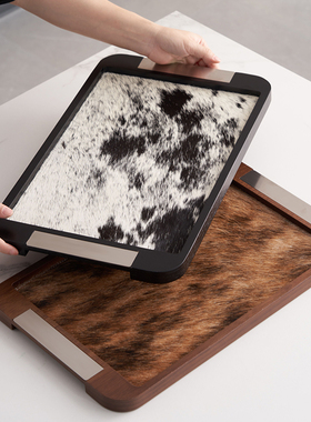 意式现代都市轻奢大平层别墅样板房客厅软装饰品高级感马毛大托