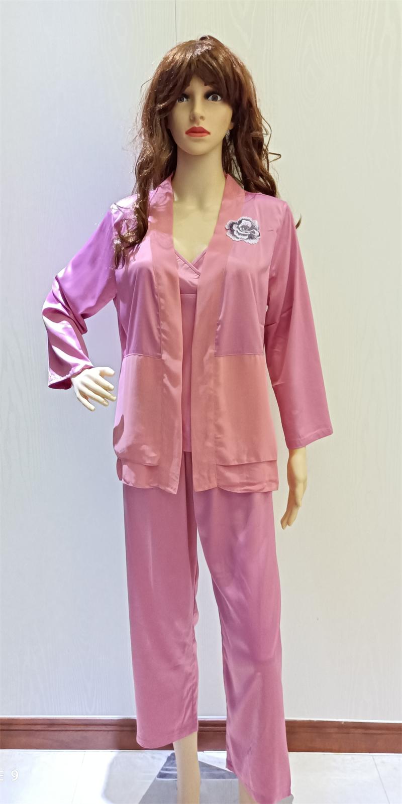 法曼儿品牌青年刺绣款女式家居服