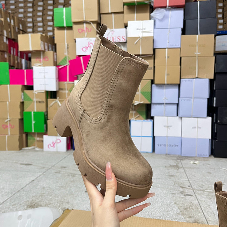 外贸原单女靴加宽鞋偏大一码时尚圆头厚底粗跟侧拉链短靴烟筒靴
