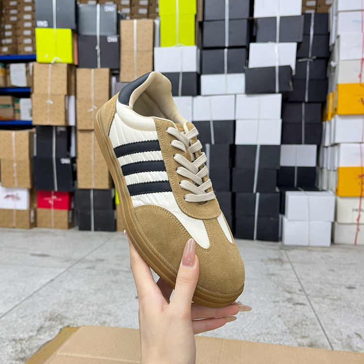 外贸原单圆头平底板鞋简约时尚新款单鞋鞋底休闲百搭舒适运动鞋,女鞋,浅口单鞋,淘宝优惠券,粉丝福利购,淘宝优惠卷