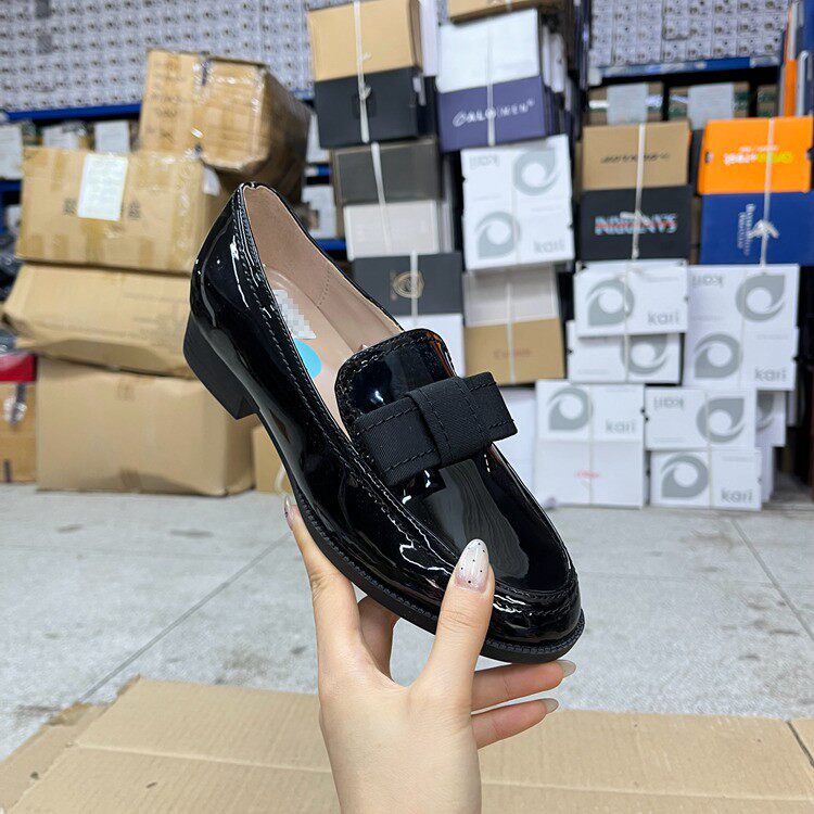 Lady Shoes外贸原单圆头蝴蝶结粗跟单鞋简约时尚新乐福鞋休闲百搭