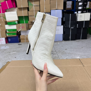 外贸原单女靴微瑕福利优惠尖头纯色细高跟侧拉链时装短靴瘦瘦靴