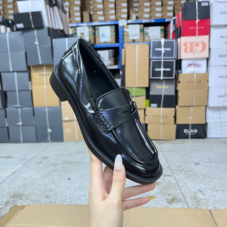 外贸原单女鞋微瑕新款工厂清仓时尚圆头纯色粗跟一脚蹬单鞋乐福鞋