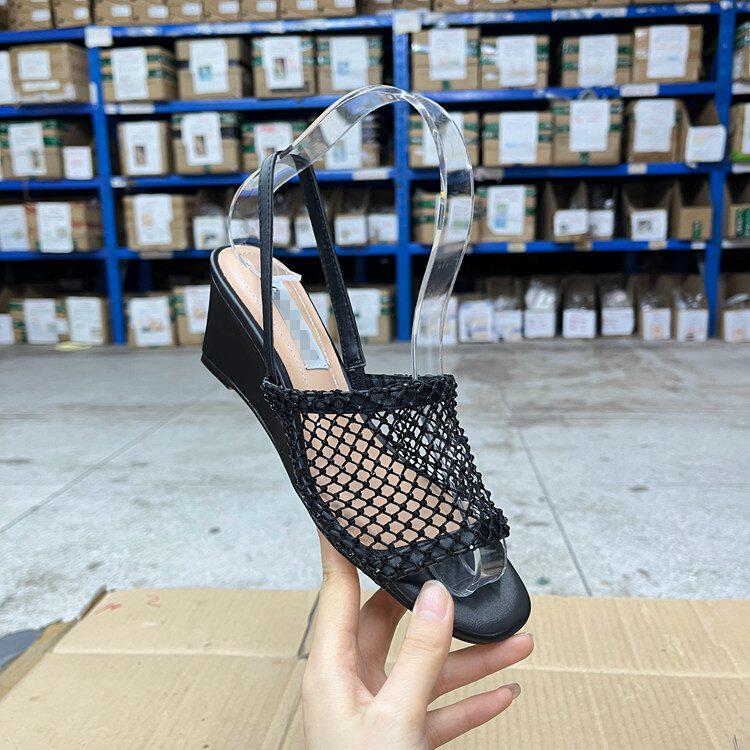 Lady Shoes外贸原单圆头网面带钻坡跟凉鞋简约时尚新款透气舒适