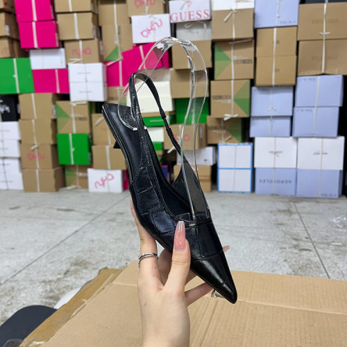尖头浅口纯色一脚蹬时尚百搭凉鞋