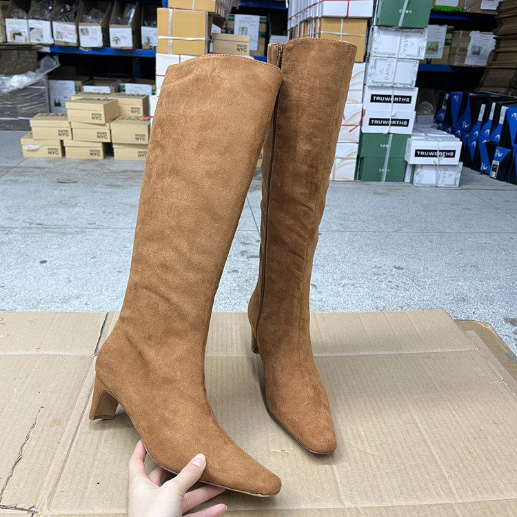 Lady Shoes外贸原单女靴新款时尚小方头纯色扁跟侧拉链时装长靴