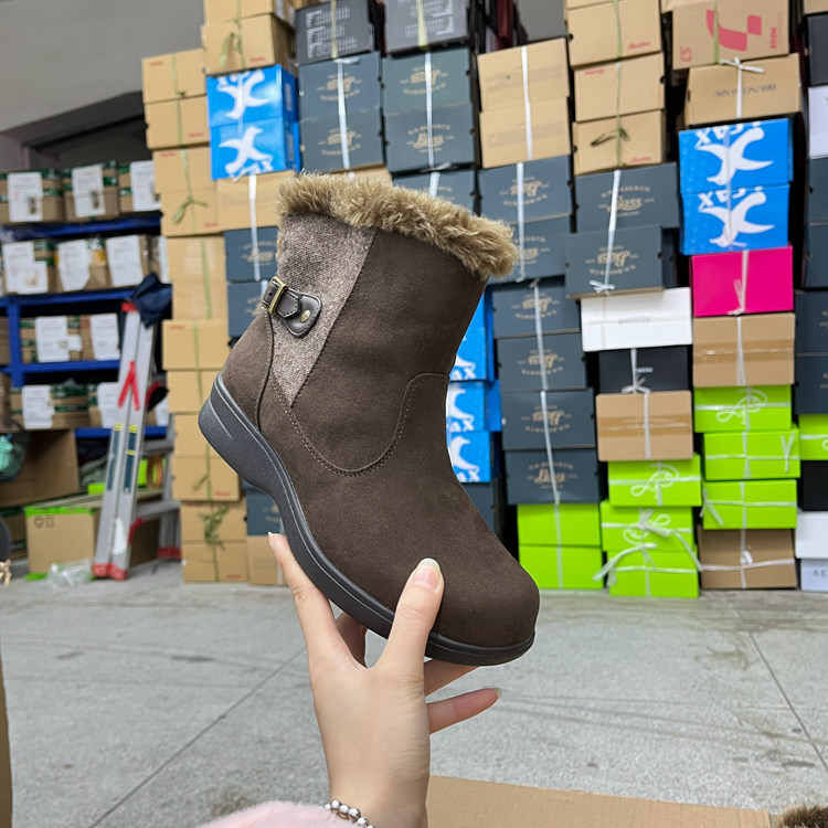 圆头内里加绒皮带扣平底套筒短靴