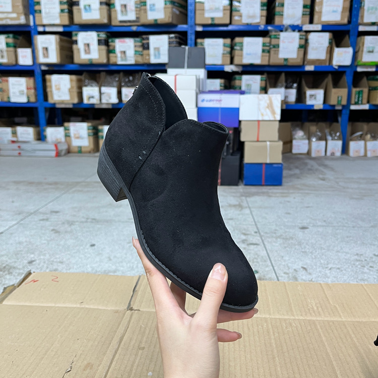 新款后拉链舒适百搭女短靴