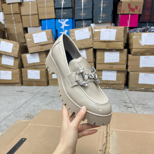 圆头纯色厚底带钻一脚蹬乐福鞋