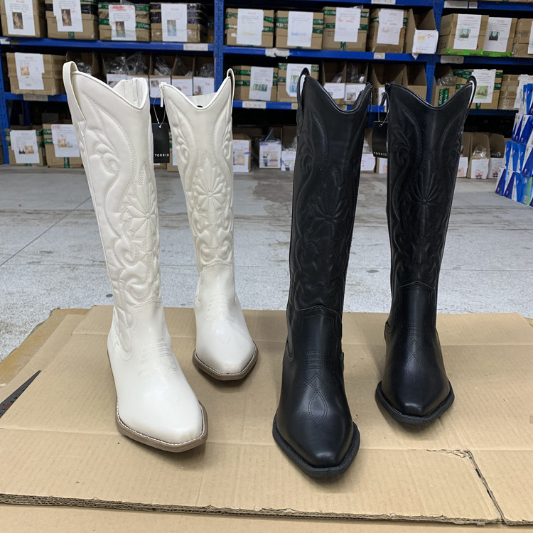 尖头粗高跟侧拉链长靴西部牛仔靴