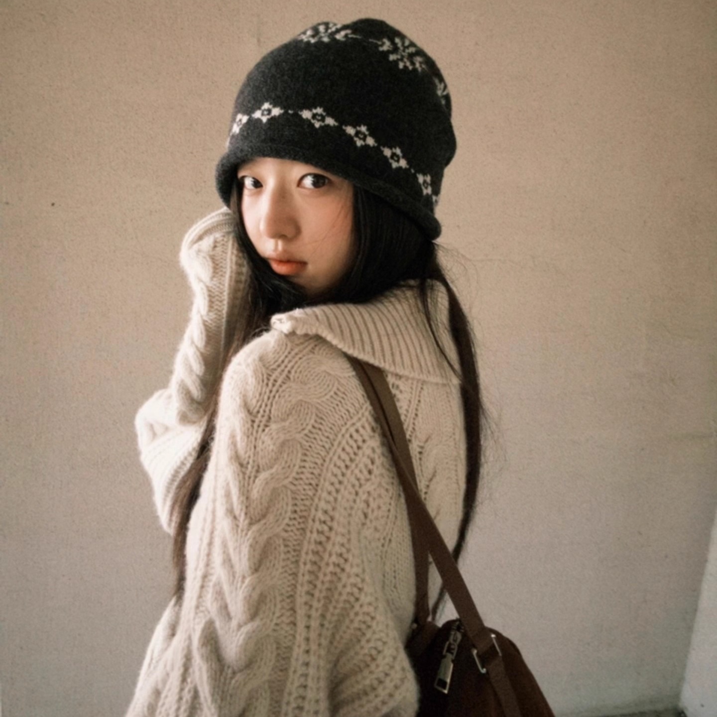 费尔岛卷边提花针织冷帽女秋冬季