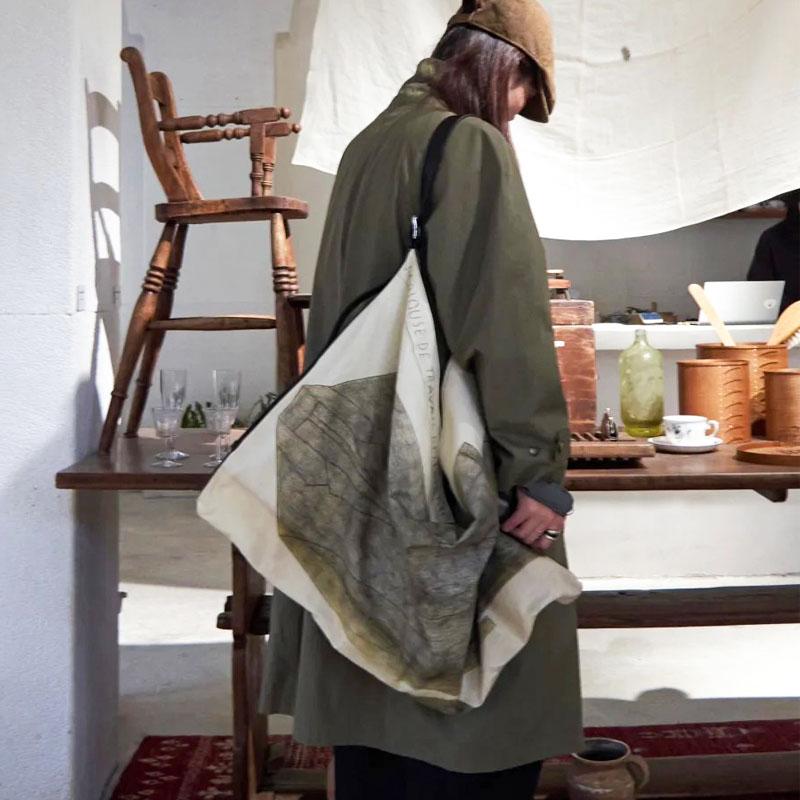 LE同款复古文艺风托特包