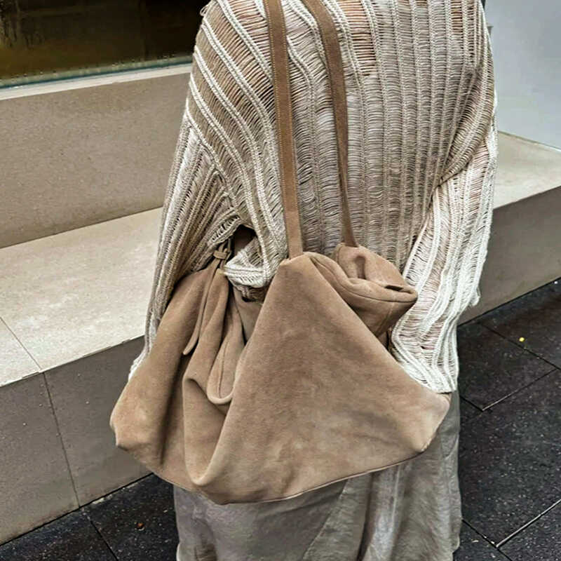 秋冬赵丽颖同款高级感废土慵懒风波士顿斜挎包麂皮通勤单肩大包