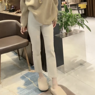 2025年秋冬新款米白色温柔风小脚涂层裤女显瘦百搭洋气打底九分裤