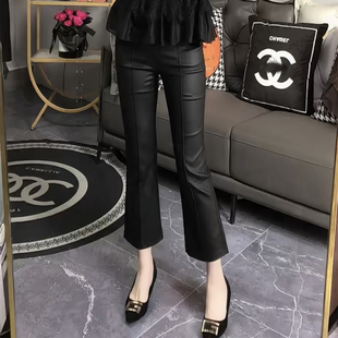 2025年秋冬新款松紧腰竖线涂层皮裤女显瘦百搭休闲微喇叭九分裤子