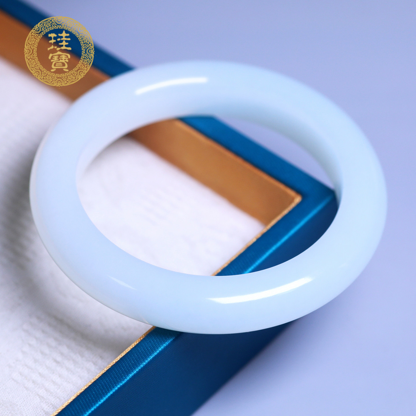 珪宝和田玉羊脂玉宽条手镯57.6mm