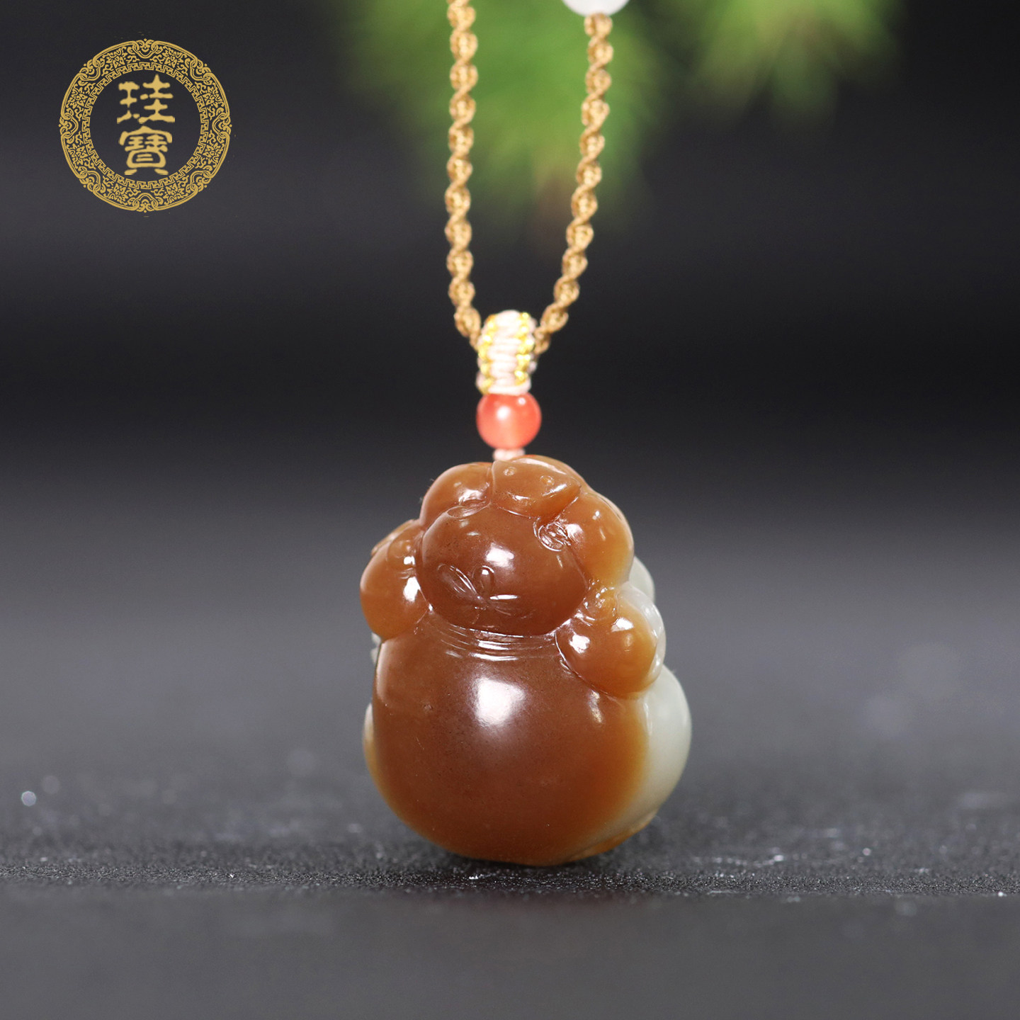 珪宝和田玉糖白玉招财猪吊坠项链