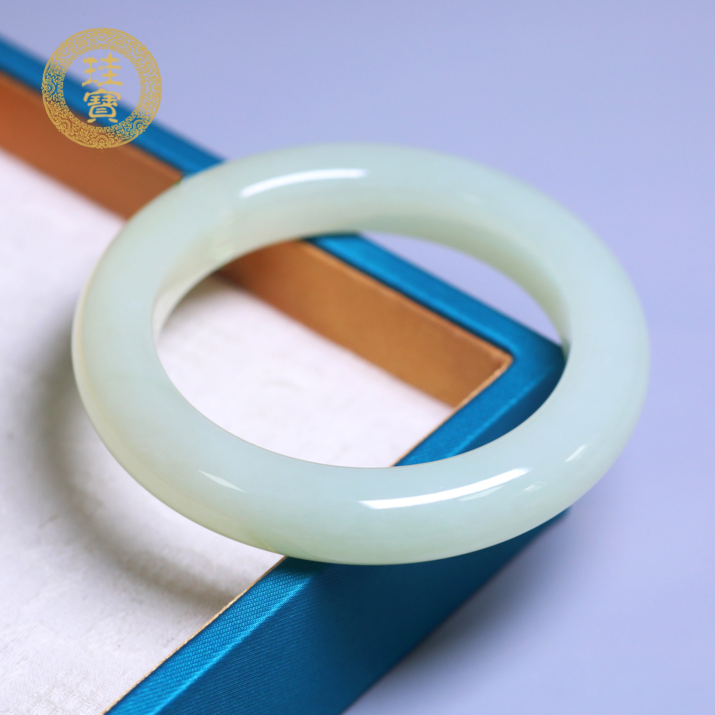 珪宝和田玉黄玉手镯女带证书56mm