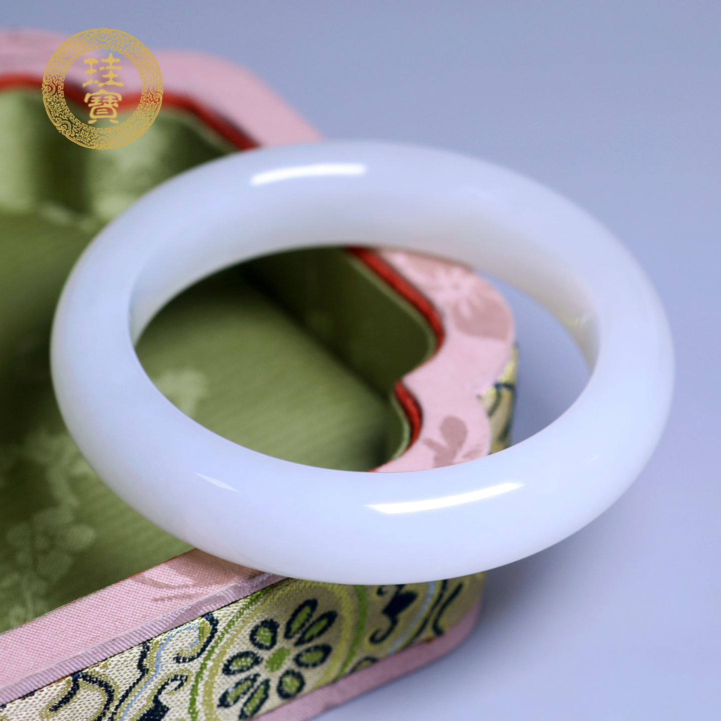 珪宝和田玉白冰粉宽条手镯59.3mm