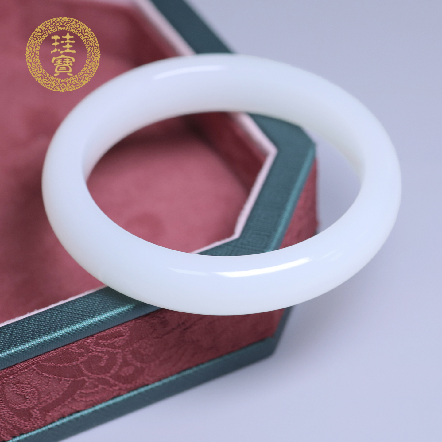 珪宝和田玉羊脂玉宽条手镯55.3mm